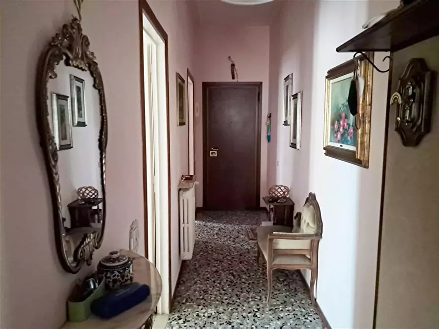 Immagine 9 di Trilocale in vendita  in Via Giorgio Compiani a Parma