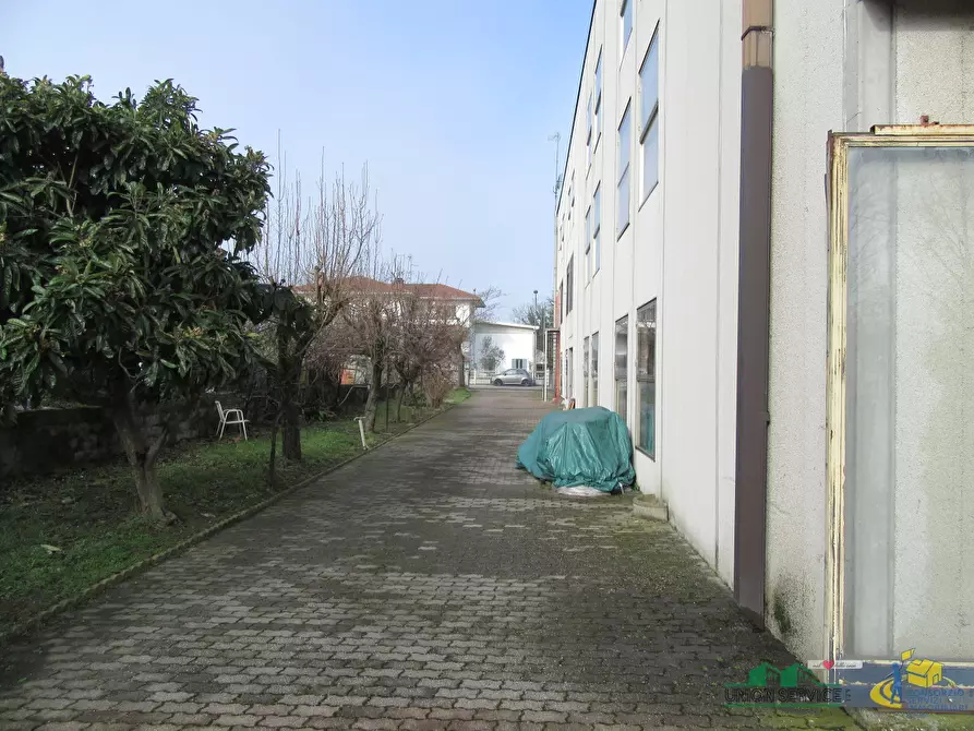Immagine 8 di Capannone industriale in vendita  in Via Marconi a Noceto