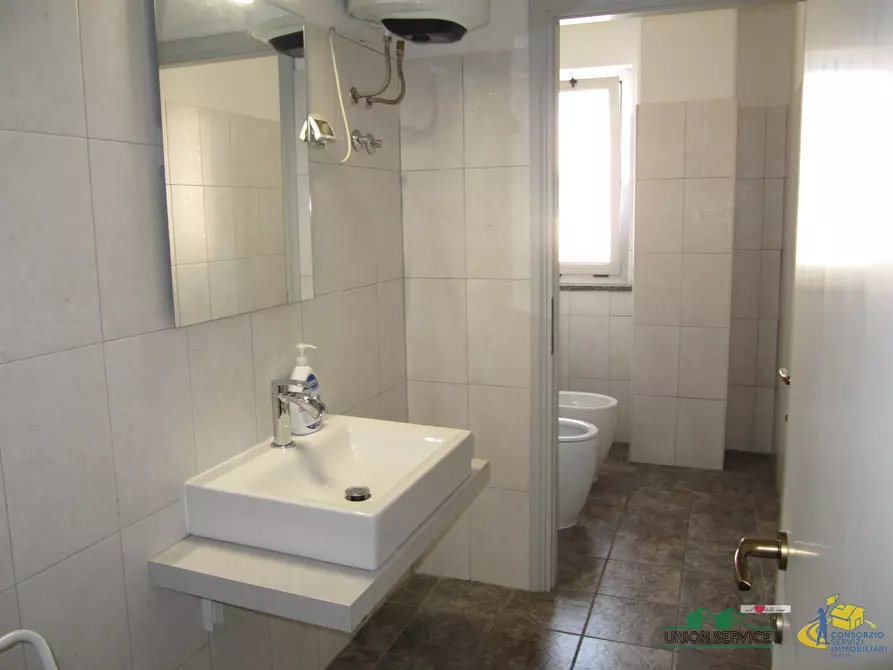 Immagine 19 di Attività artigianale in vendita  in Via Alfred Bernhard Nobel a Parma