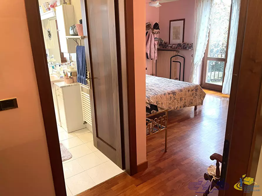 Immagine 18 di Villa in vendita  in Via Fontana Anna a Traversetolo