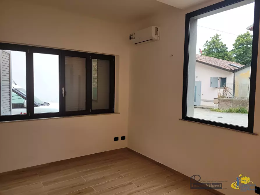 Immagine 8 di Bilocale in vendita  in Strada Manara 4 a Parma