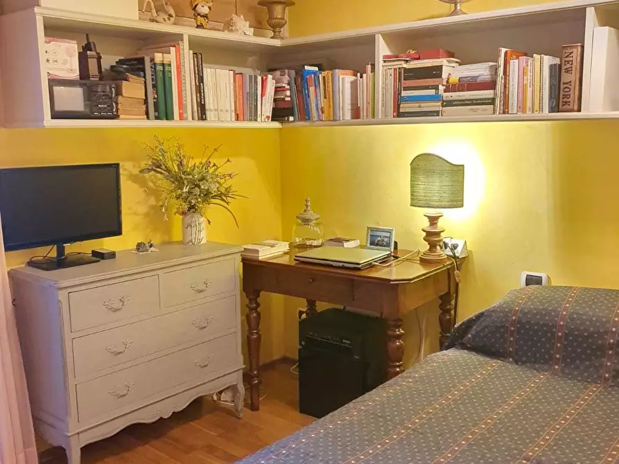 Immagine 19 di Trilocale in vendita  in Via Francesco Cassoli a Reggio Nell'emilia