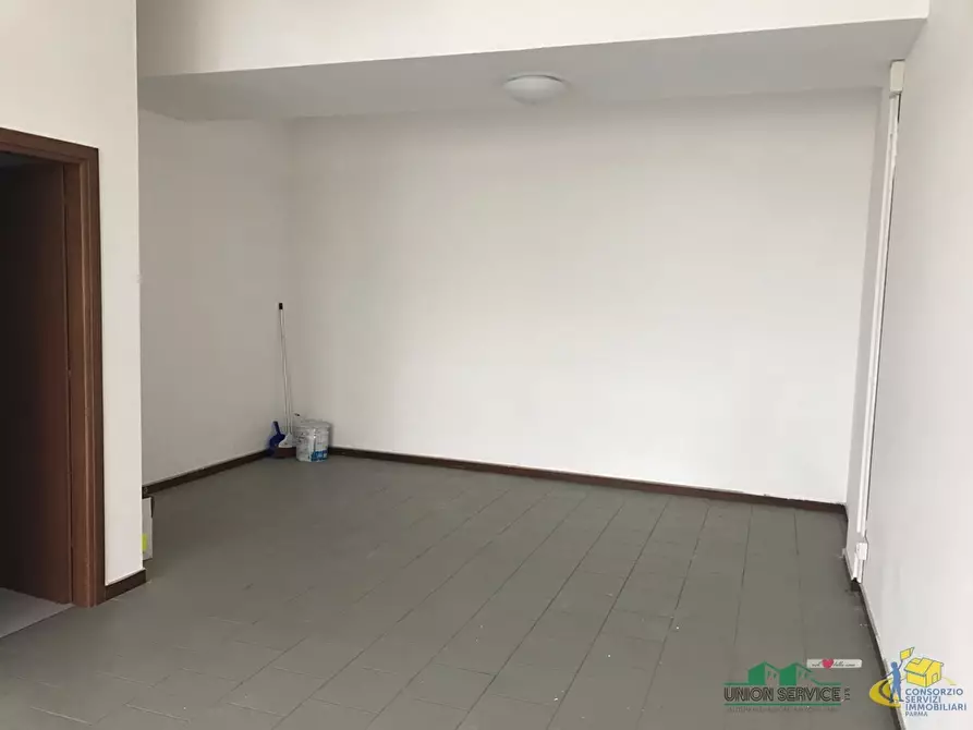 Immagine 6 di Locale commerciale in vendita  in via del giardinetto 6/d a Collecchio