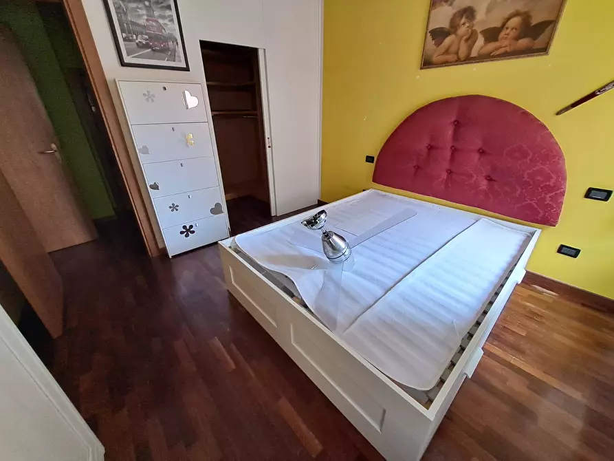 Immagine 15 di Bilocale in vendita  in Borgo Guazzo a Parma