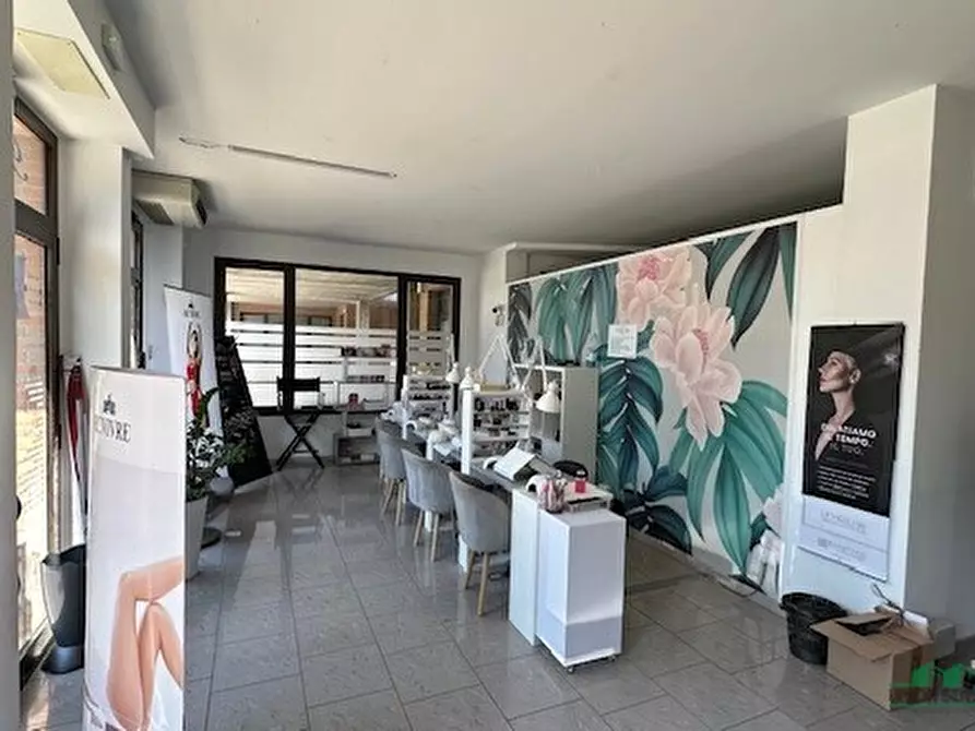 Immagine 5 di Trilocale in vendita  in Piazza Borsellino e Falcone 4 a Salsomaggiore Terme