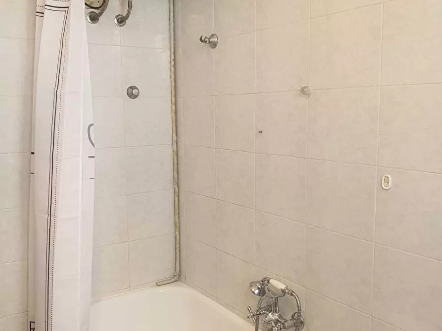 Immagine 21 di Stanza singola in affitto  in Via Marmoladavia marmolada 27 a Parma