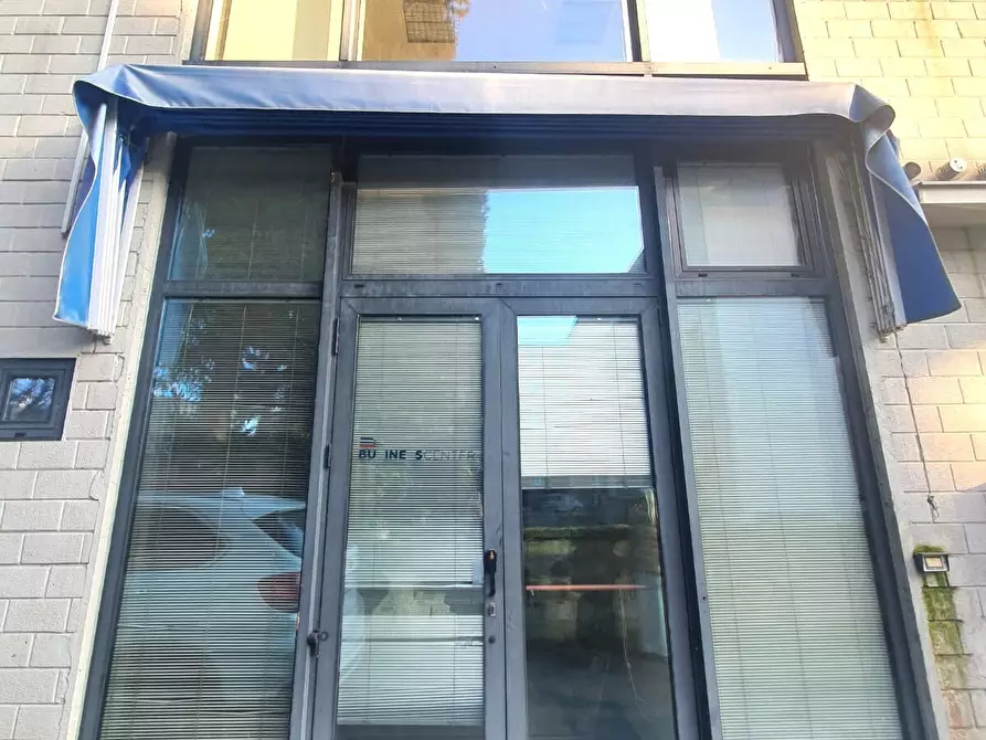 Immagine 22 di Ufficio in affitto  in Via Emilia Est 210 a Parma