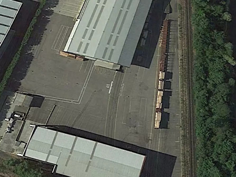 Immagine 13 di Attività artigianale in vendita  in Via londra a Parma