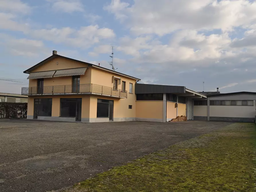 Immagine 3 di Attività artigianale in vendita  in Via Provinciale 26 a Sala Baganza