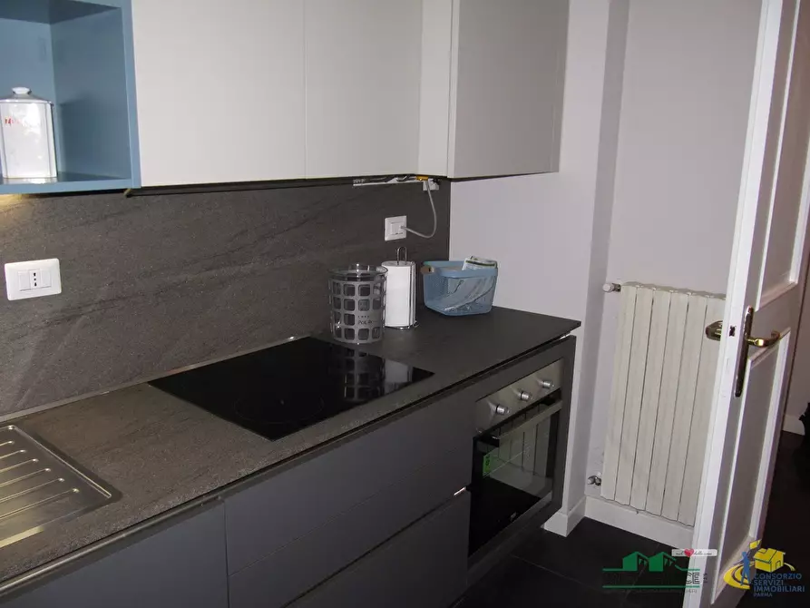 Immagine 11 di Bilocale in affitto  in Via Giuseppe Verdi a Parma