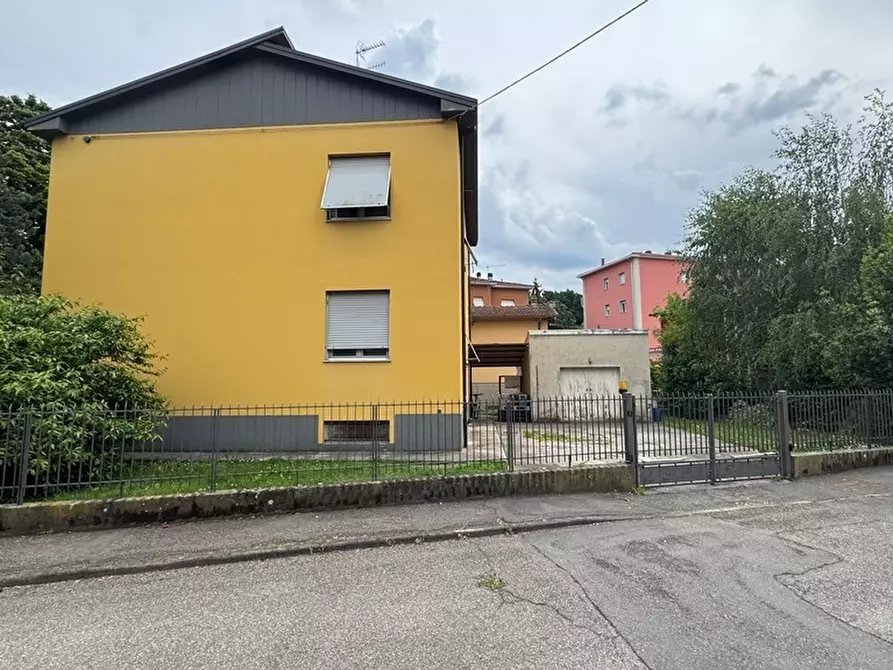 Immagine 31 di Trilocale in vendita  in Via Giacomo Leopardi a Collecchio