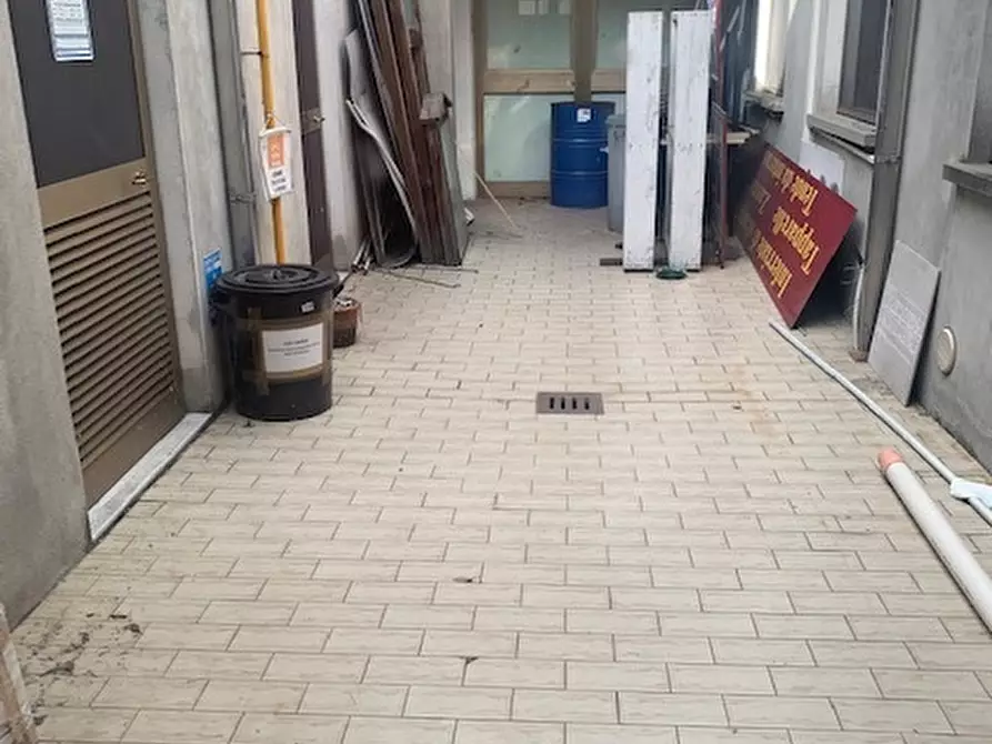 Immagine 4 di Attività artigianale in vendita  in Via Mantova a Parma