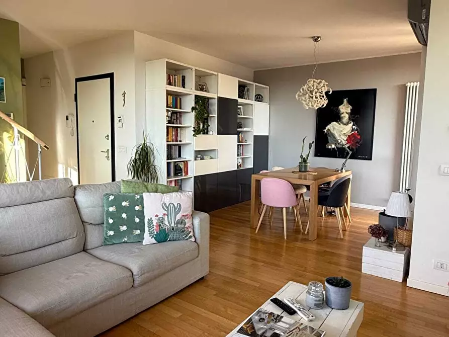 Immagine 3 di Quadrilocale in vendita  in Enrico Bertoluzzi 4 a Parma