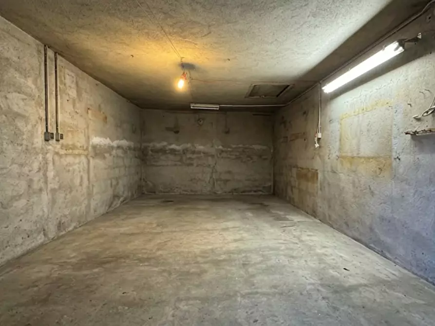 Immagine 34 di Quadrilocale in vendita  in Via Vittorio Veneto 44 a Collecchio