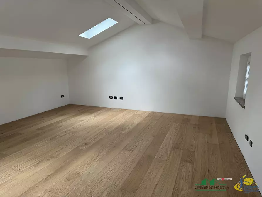 Immagine 7 di Pentalocale in vendita  in Vicolo San Tiburzio a Parma