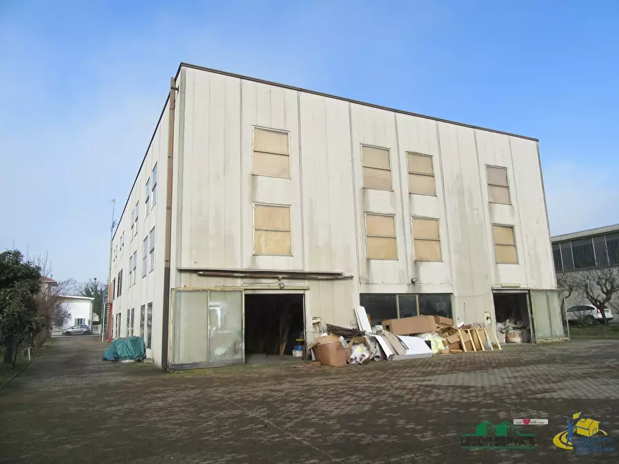 Immagine 10 di Capannone industriale in vendita  in Via Marconi a Noceto