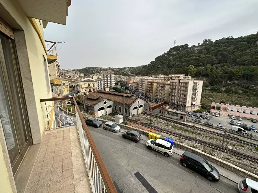 Immagine 24 di Appartamento in vendita  in via Nuova S. Antonio 2 a Modica