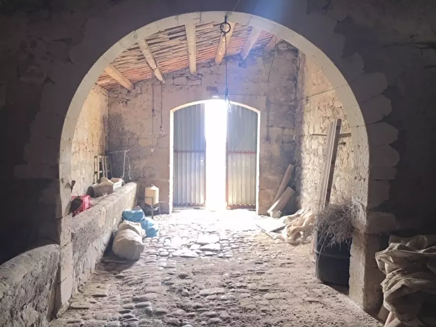 Immagine 3 di Rustico / casale in vendita  a Modica