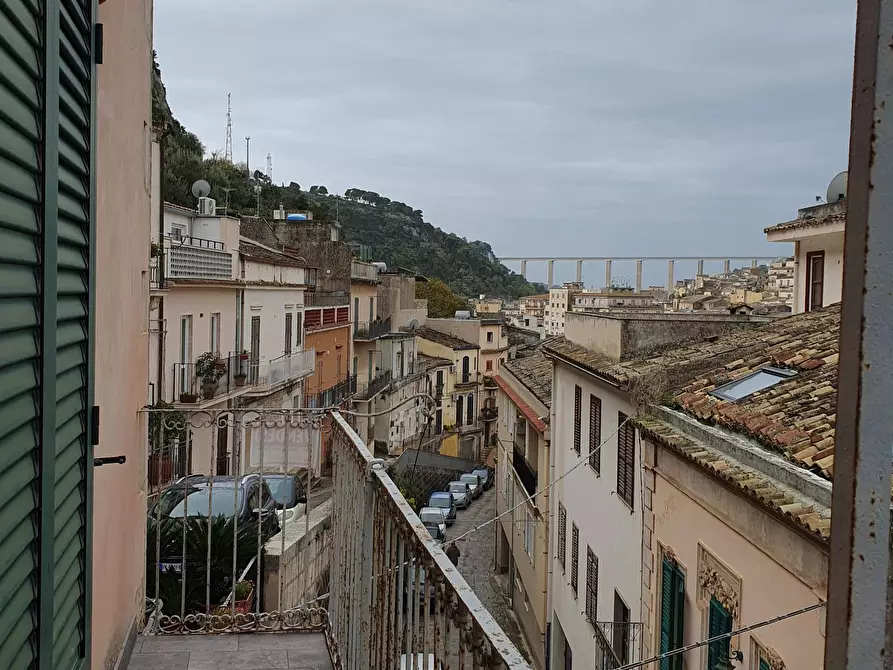 Immagine 12 di Porzione di casa in vendita  in via san andrea 11 11 a Modica