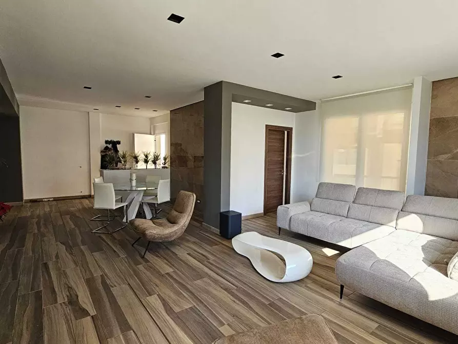 Immagine 4 di Villa in vendita  a Modica