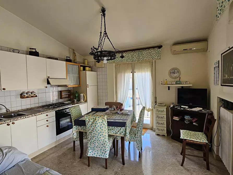 Immagine 7 di Appartamento in vendita  in Via Sacro Cuore 18383 a Modica