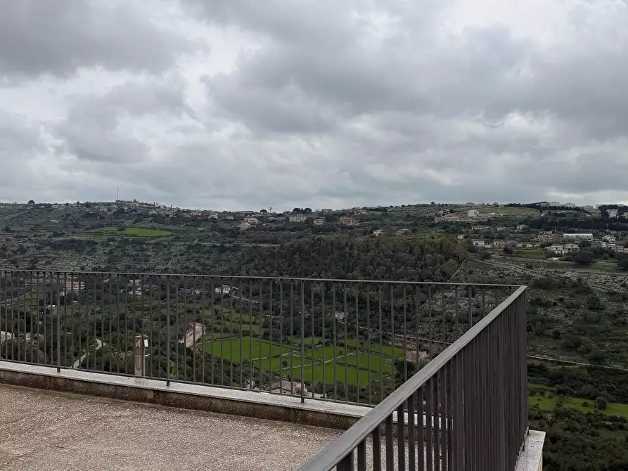Immagine 4 di Attico in vendita  in Via Roma a Modica