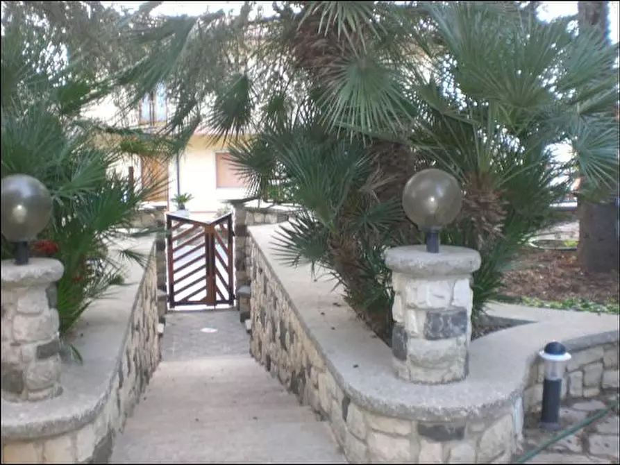 Immagine 3 di Villa in vendita  in Via Risorgimento a Modica