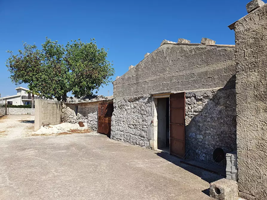 Immagine 30 di Villa in vendita  a Modica