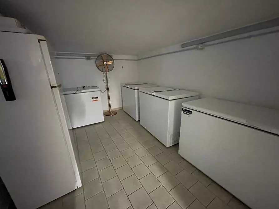 Immagine 10 di Bar / Ristorante in vendita  in Via dell'Arno a Pozzallo