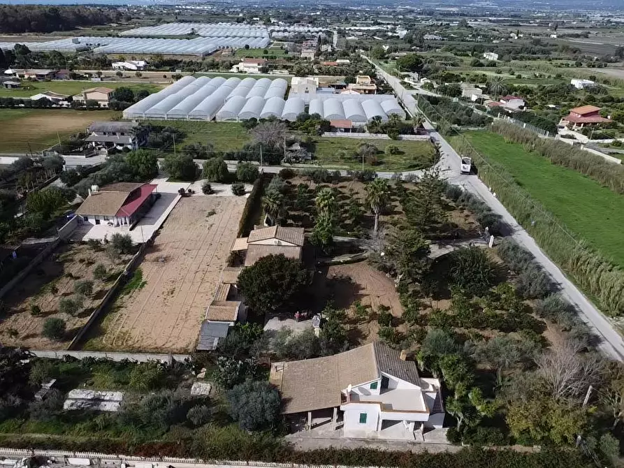 Immagine 34 di Villa in vendita  in Via del Giglio a Ispica