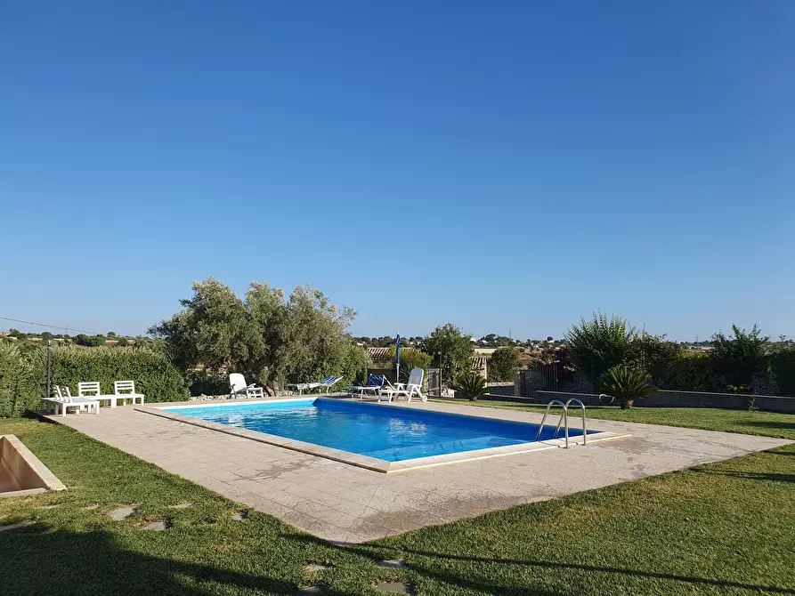 Immagine 25 di Villa in vendita  a Modica
