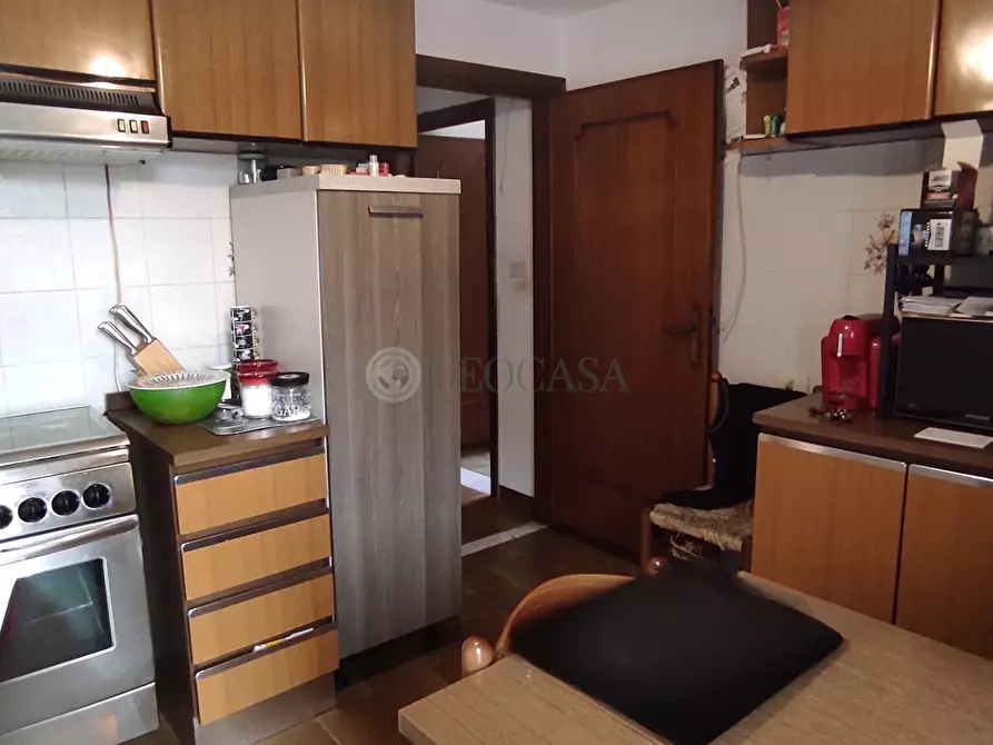 Immagine 7 di Pentalocale in vendita  in Via Aurelia 3 a Vezzano Ligure