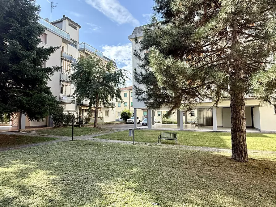 Immagine 3 di Quadrilocale in vendita  in Via Giuseppe Mazzini 26 a Ozzano Dell'emilia