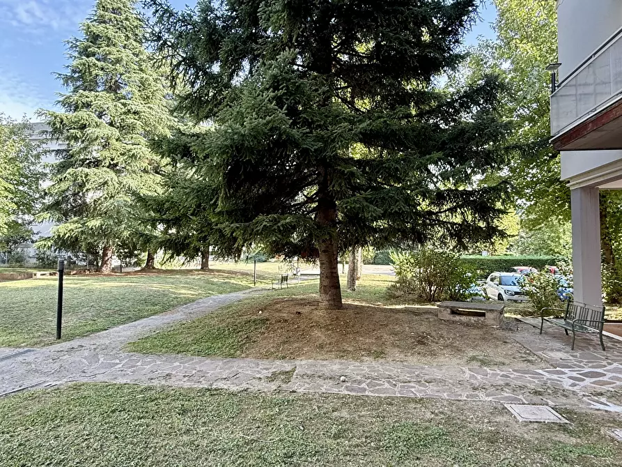 Immagine 25 di Quadrilocale in vendita  in Via Giuseppe Mazzini 26 a Ozzano Dell'emilia