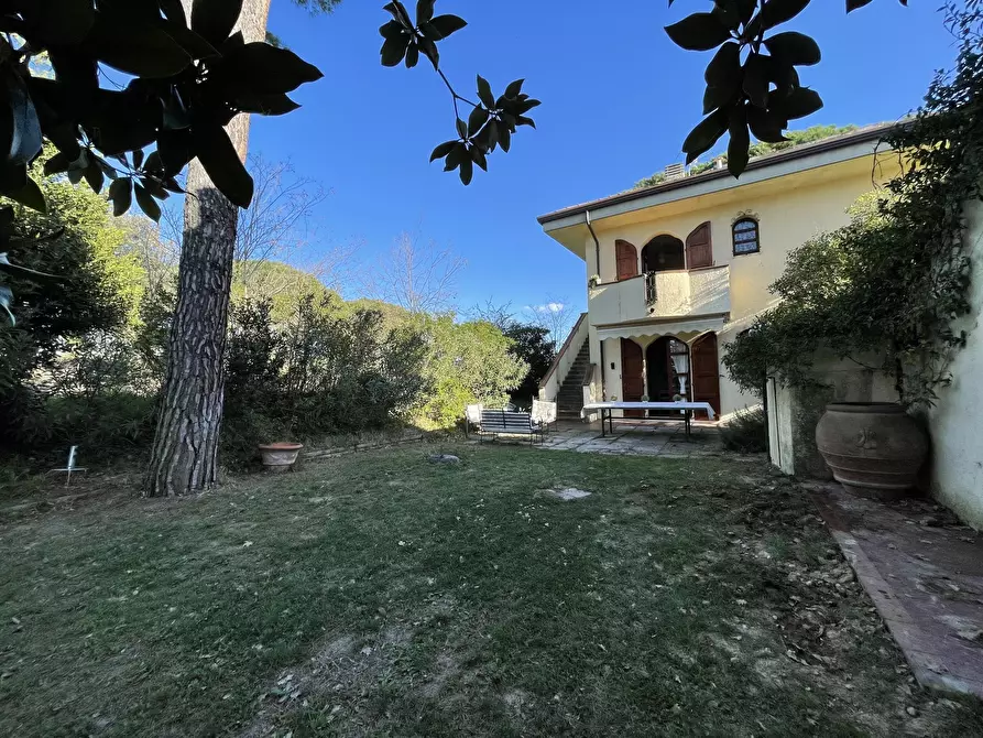 Immagine 9 di Casa indipendente in vendita  in VIA DEI TIGLI a Gabicce Mare