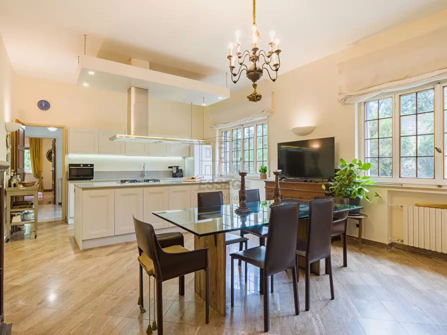 Immagine 23 di Villa in vendita  in Via dei Poveri Vecchi 749 a Lucca