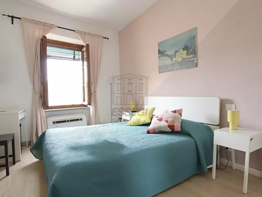 Immagine 17 di Appartamento in vendita  in Via Fillungo 113 a Lucca