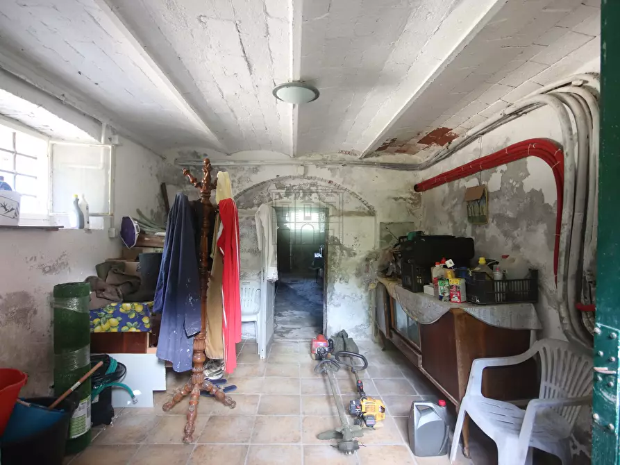 Immagine 30 di Rustico / casale in vendita  in Via della Chiesa XXIII 405 a Lucca