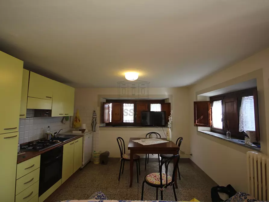 Immagine 10 di Villa in vendita  in Via del Cimitero di Vicopelago 533 a Lucca