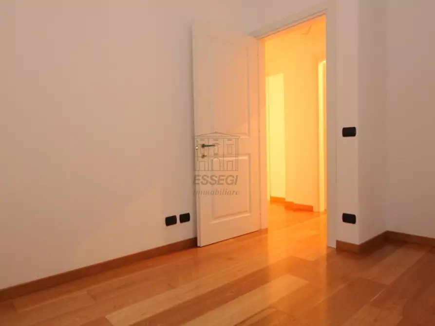 Immagine 7 di Appartamento in vendita  in Via Arcivescovato a Lucca