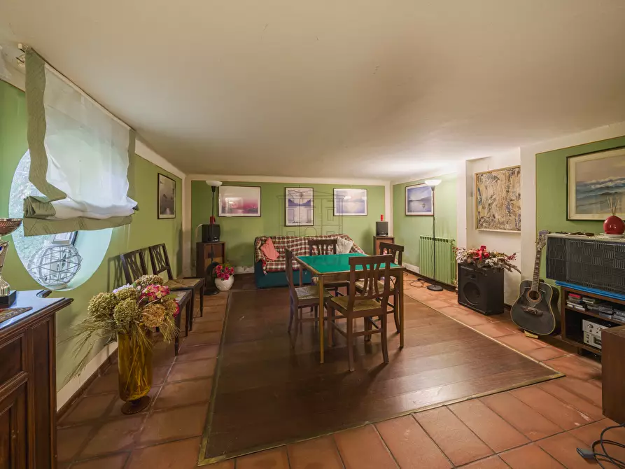 Immagine 36 di Villa in vendita  in Via Castruccio Buonamici a Lucca