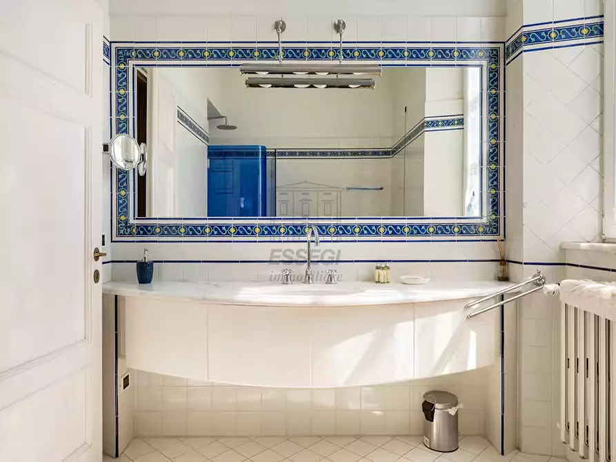 Immagine 11 di Villa in vendita  in Via delle Piagge 1535 a Lucca