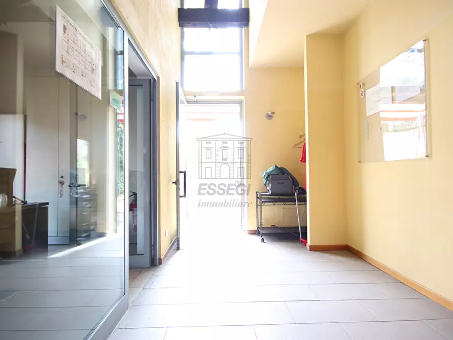 Immagine 3 di Ufficio in vendita  in Traversa II Via Luporini 3 a Lucca