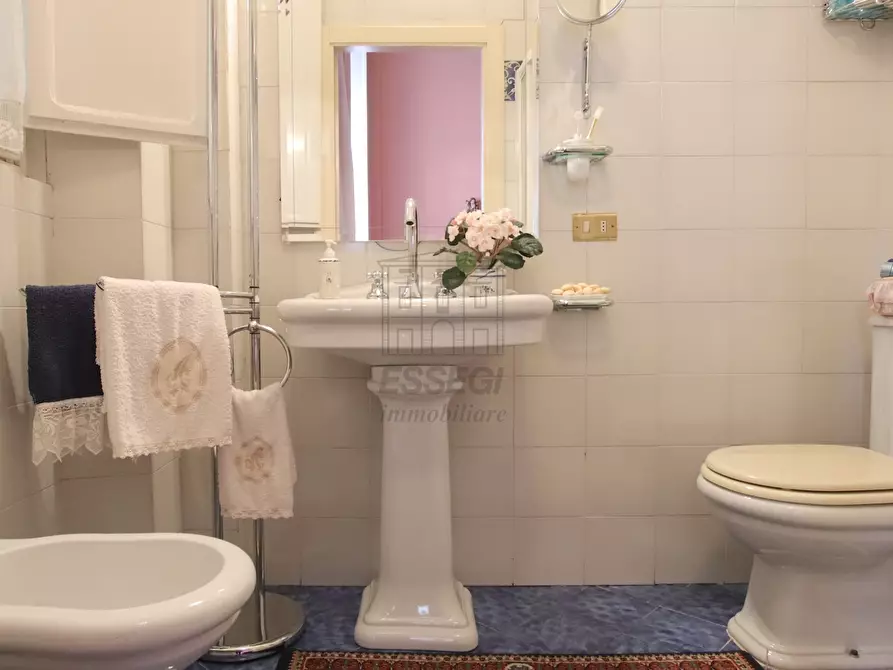 Immagine 19 di Appartamento in vendita  in VIa Fillungo a Lucca