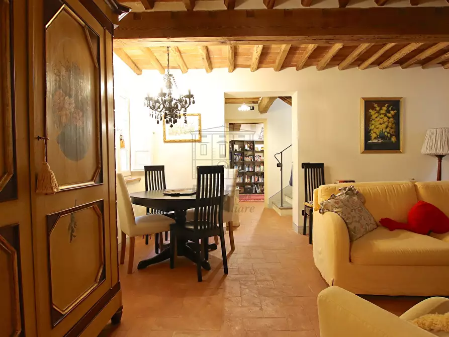 Immagine 31 di Rustico / casale in vendita  a Lucca