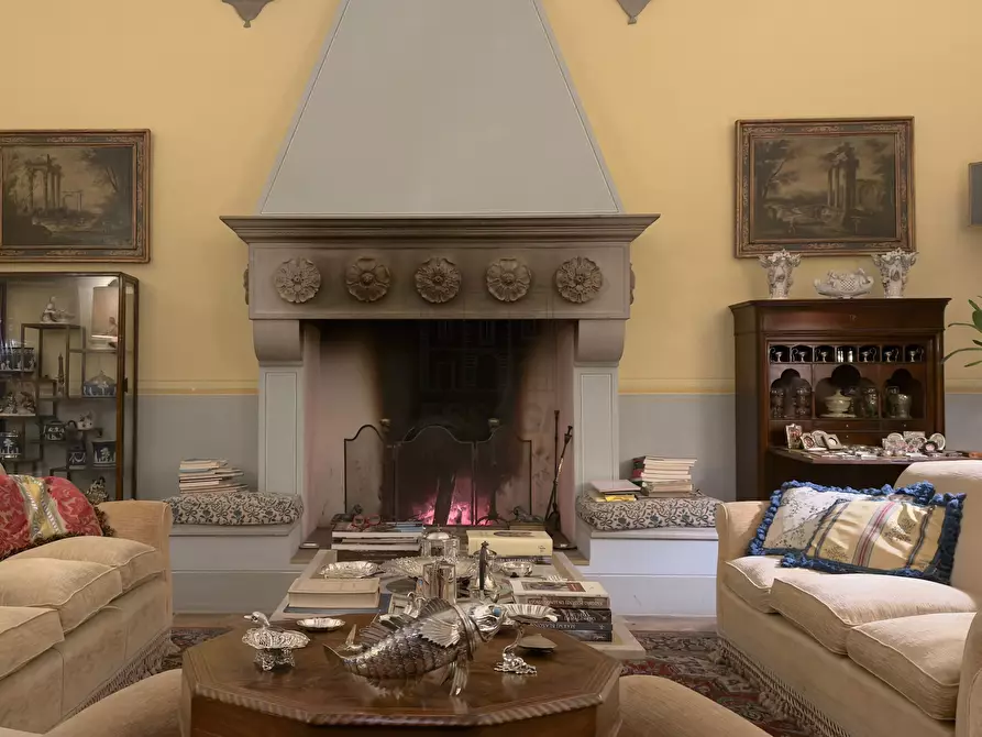 Immagine 35 di Villa in vendita  in Via di Vorno a Capannori