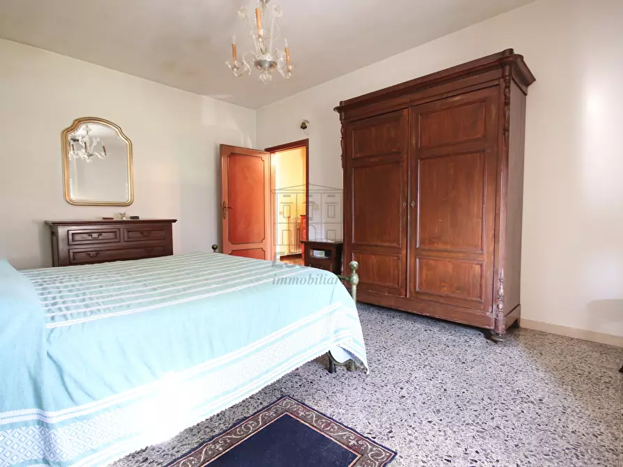 Immagine 21 di Casa bifamiliare in vendita  in Via Pisana 2140 a Lucca