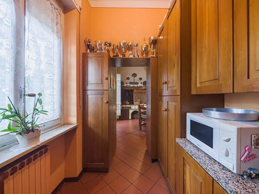 Immagine 20 di Villa in vendita  in Via Castruccio Buonamici a Lucca