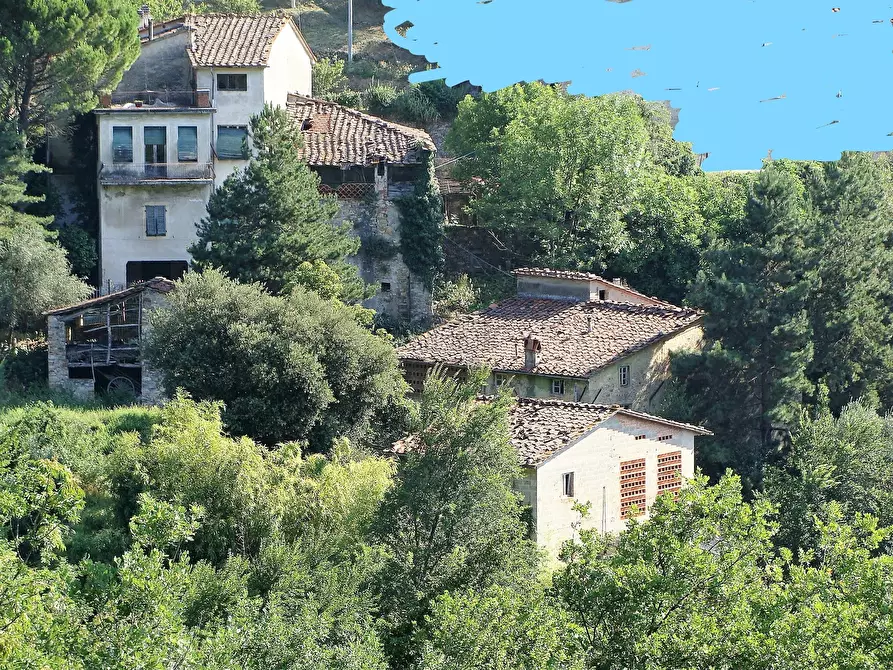 Immagine 4 di Rustico / casale in vendita  in via del Colle 355/E a Lucca