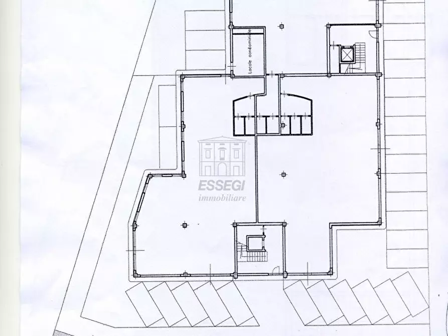 Immagine 2 di Ufficio in affitto  in Via C. Angeloni a Lucca